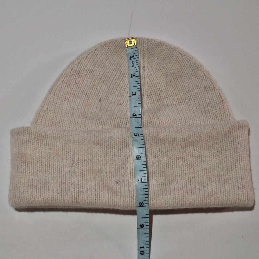 Everlane Cabin Beanie Women's OSFM Cream 97% Wool Cozycore Winter Outdoors - Picture 6 of 7